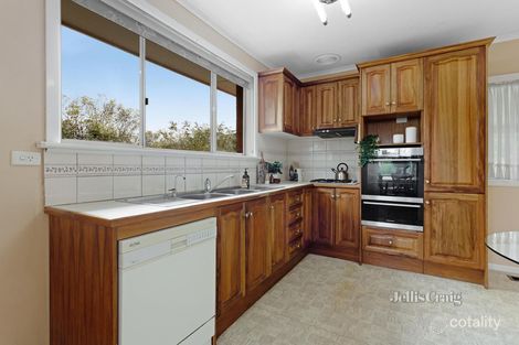 Property photo of 39 Darbyshire Road Mount Waverley VIC 3149