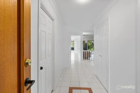 Property photo of 19 Anna Louise Terrace Windaroo QLD 4207