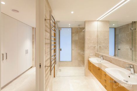 Property photo of 33/10 Serenity Close Noosa Heads QLD 4567