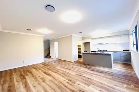 16 Carbine St, Menangle Park, NSW 2563