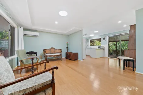 Property photo of 10 Woodland Crescent Browns Plains QLD 4118