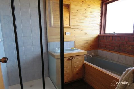 Property photo of 3 Midway Avenue Newlands Arm VIC 3875