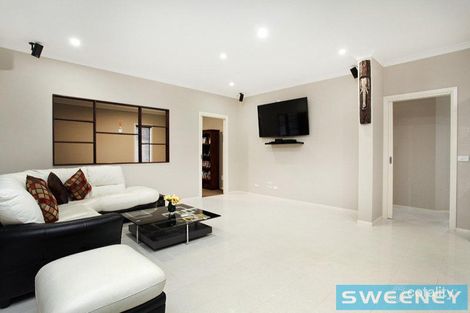 Property photo of 50 Kororoit Approach Caroline Springs VIC 3023