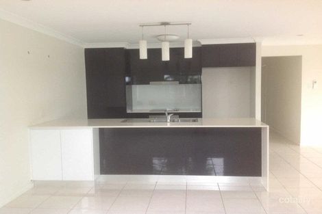 Property photo of 19 Salisbury Place Ooralea QLD 4740