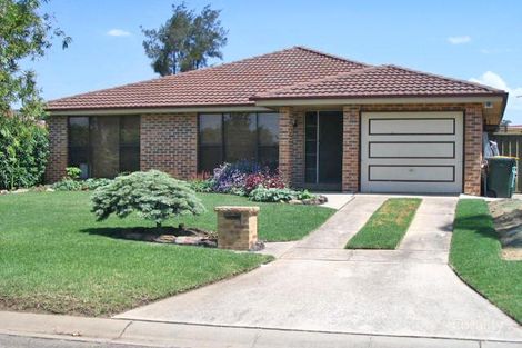 20 Unicombe Cres, Oakhurst, NSW 2761