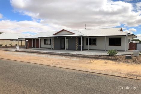 Property photo of 2 Durable Street York WA 6302