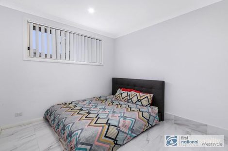 Property photo of 3/21 Carinya Road Girraween NSW 2145