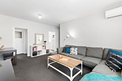 Property photo of 1/579 Dandenong Road Armadale VIC 3143