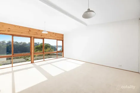 Property photo of 47 Central Avenue Como NSW 2226