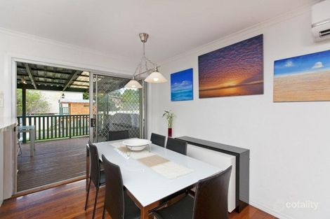 Property photo of 11 Currawong Drive Birkdale QLD 4159