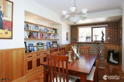 Property photo of 39 Rostron Way Roxburgh Park VIC 3064