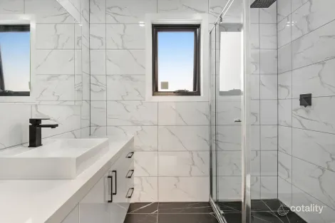 Property photo of 2/10 St Duthus Street Preston VIC 3072