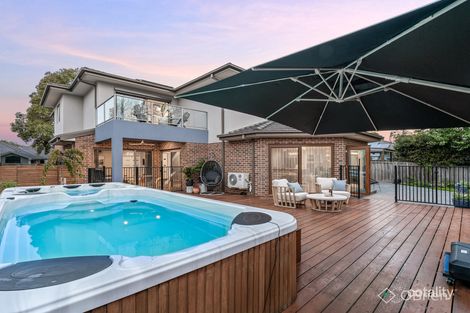 Property photo of 8 Feathery Grove Sandhurst VIC 3977