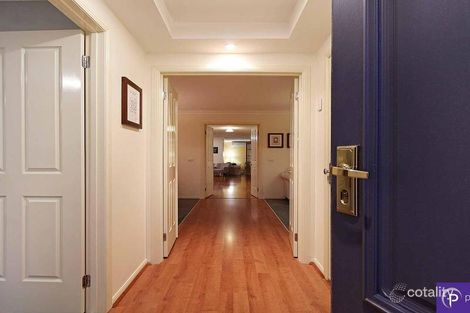 Property photo of 20 Nightingale Crescent Berwick VIC 3806