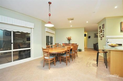 Property photo of 8 Welburn Place Greenvale VIC 3059