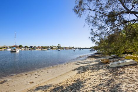 Property photo of 2/29 Mallard Avenue Paradise Point QLD 4216