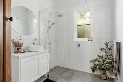 Property photo of 36 Dynnyrne Road Dynnyrne TAS 7005