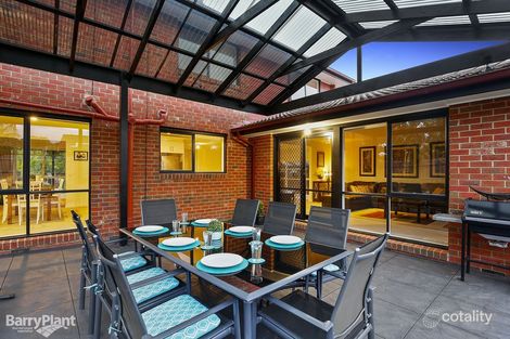 Property photo of 2 Golden Ash Walk Croydon North VIC 3136