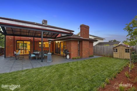 Property photo of 2 Golden Ash Walk Croydon North VIC 3136