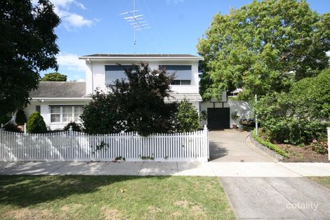 Property photo of 10 Arkana Avenue Highton VIC 3216