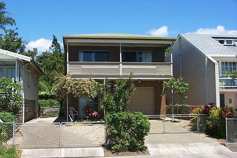 Property photo of 31 Waterloo Esplanade Wynnum QLD 4178