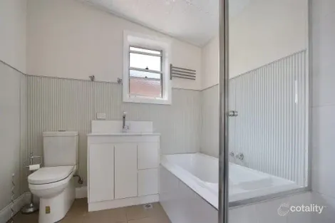 Property photo of 2/418 David Street South Albury NSW 2640