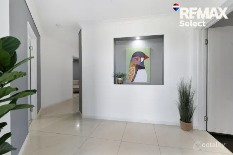 Property photo of 11 Vidar Crescent Ooralea QLD 4740