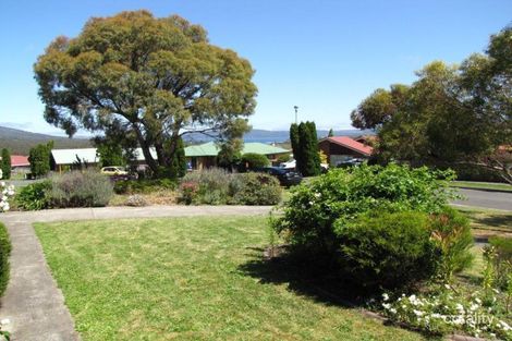 Property photo of 17 Mariner Circle Huntingfield TAS 7055