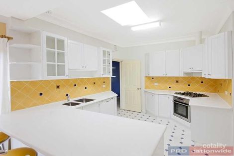 Property photo of 6 Caledonia Crescent Peakhurst NSW 2210