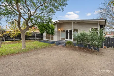 32 Stanley St, Frankston, VIC 3199