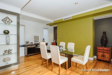 Property photo of 6 Sycon Way Karrinyup WA 6018