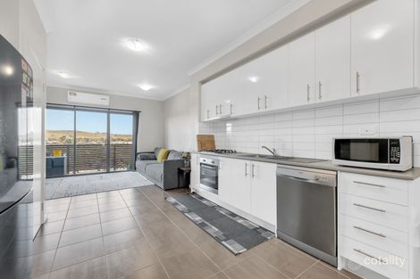 Property photo of 8 Swagman Walk Wollert VIC 3750