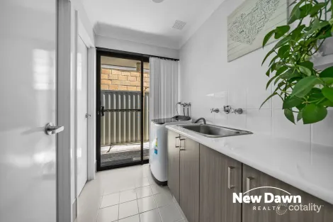 Property photo of 18 Cochrane Loop Aveley WA 6069