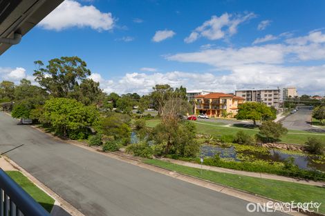Property photo of 9/11 Creek Street Redcliffe QLD 4020