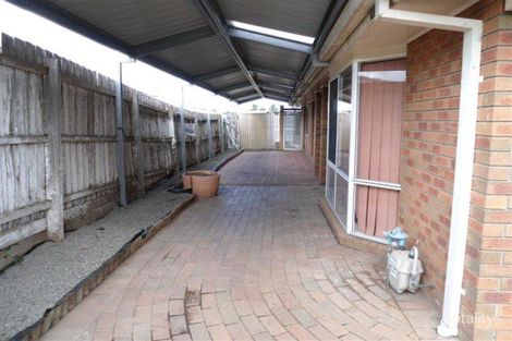 Property photo of 21 Cassinia Crescent Meadow Heights VIC 3048