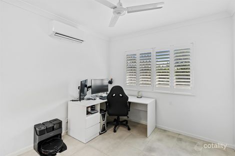 Property photo of 3 Munderra Close Smithfield QLD 4878