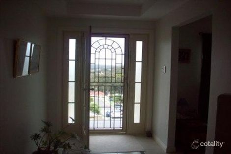 Property photo of 32 Schaefer Close Tingira Heights NSW 2290