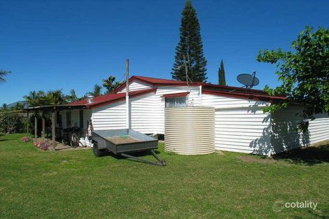Property photo of 14 Chards Road Avenell Heights QLD 4670
