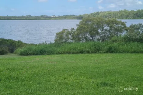 1/2 Sidoni St, Tewantin, QLD 4565