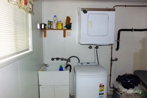 Property photo of 10 Blacks Beach Road Blacks Beach QLD 4740