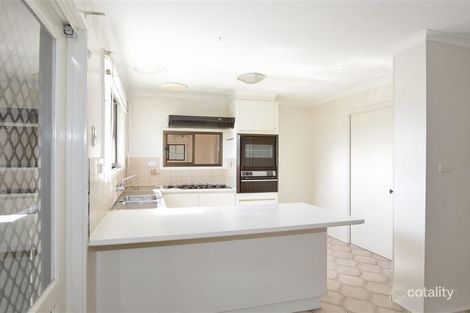 Property photo of 68 Chalcot Drive Endeavour Hills VIC 3802