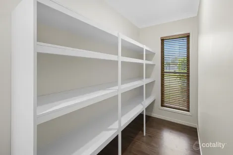 Property photo of 74 Lake Drive Yengarie QLD 4650