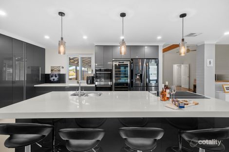 Property photo of 8 Caravel Way Halls Head WA 6210
