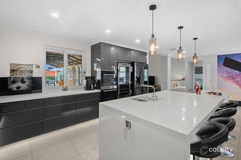 Property photo of 8 Caravel Way Halls Head WA 6210