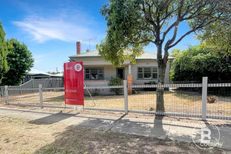 8 Port Fairy Rd, Ararat, VIC 3377