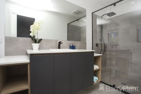 Property photo of 26 Errol Boulevard Mickleham VIC 3064