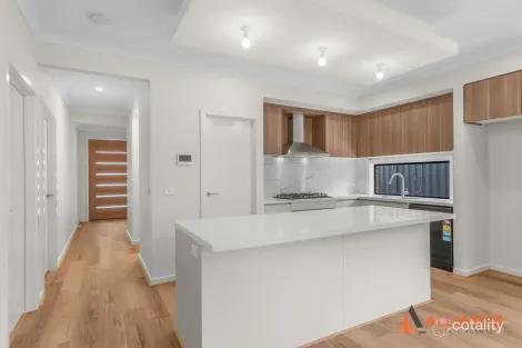 Property photo of 21 Erba Street Wollert VIC 3750