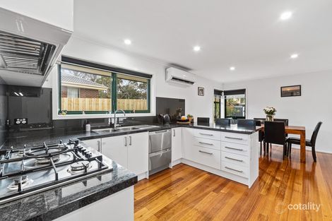 Property photo of 73 Grimwade Crescent Frankston VIC 3199