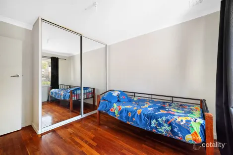 Property photo of 40 Harford Way Girrawheen WA 6064