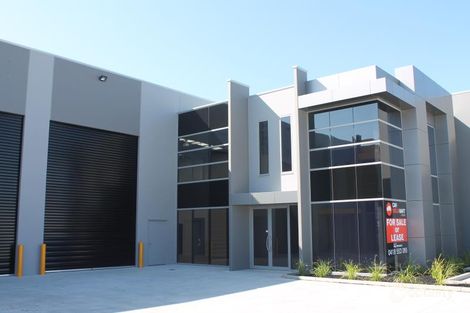 8 Carmart Way, Pakenham, VIC 3810